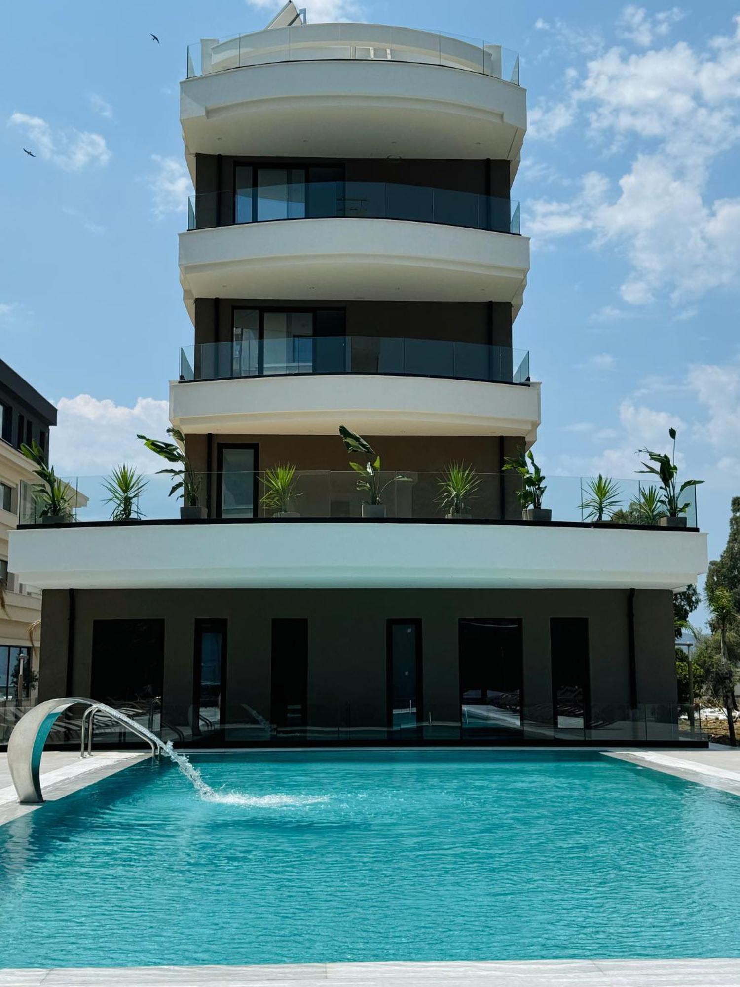 A&G Hotel Radhimë Buitenkant foto
