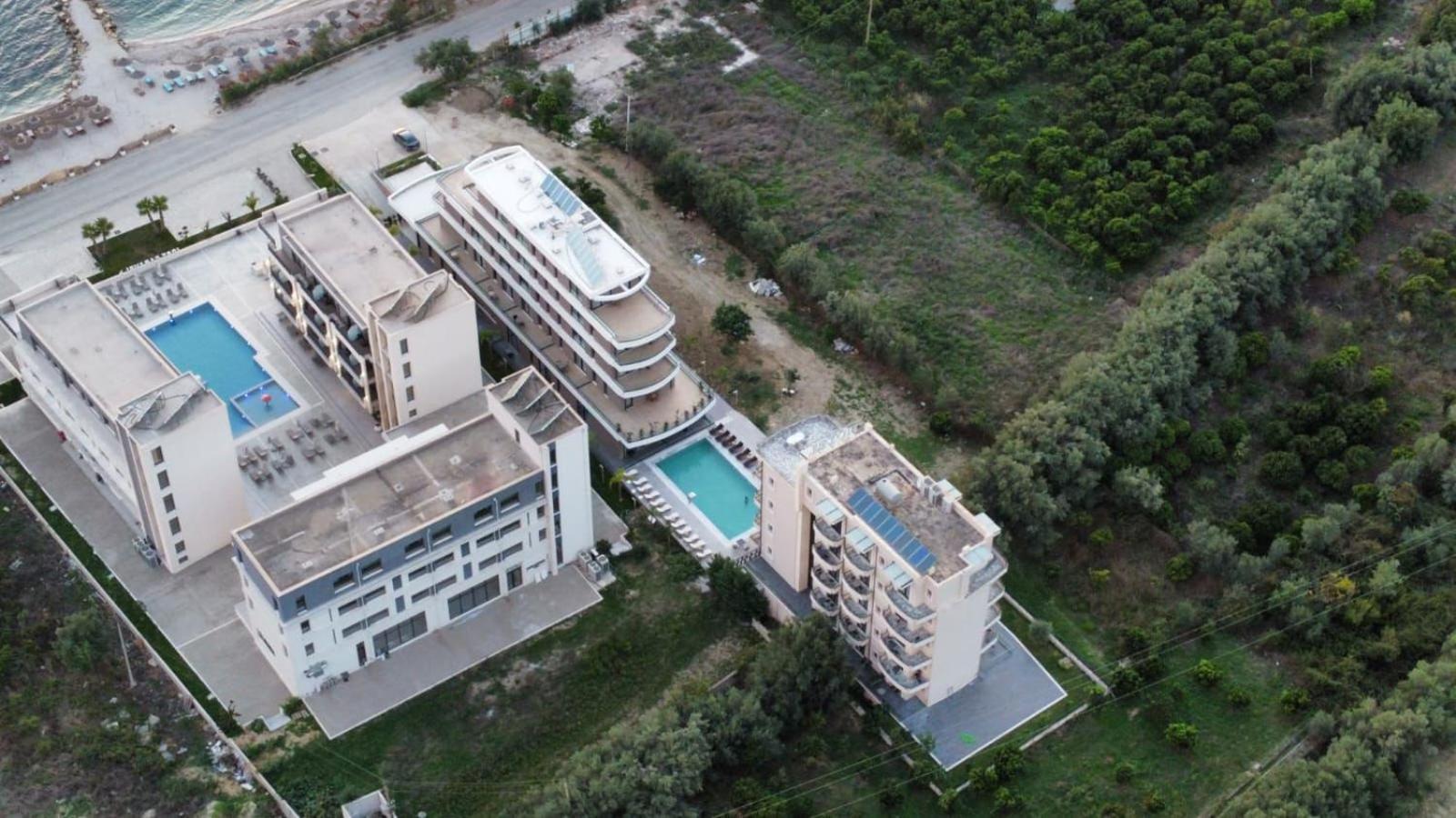A&G Hotel Radhimë Buitenkant foto